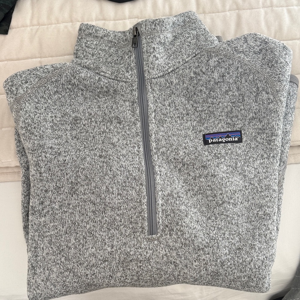 Patagonia Women’s Quarter-Zip in Gray